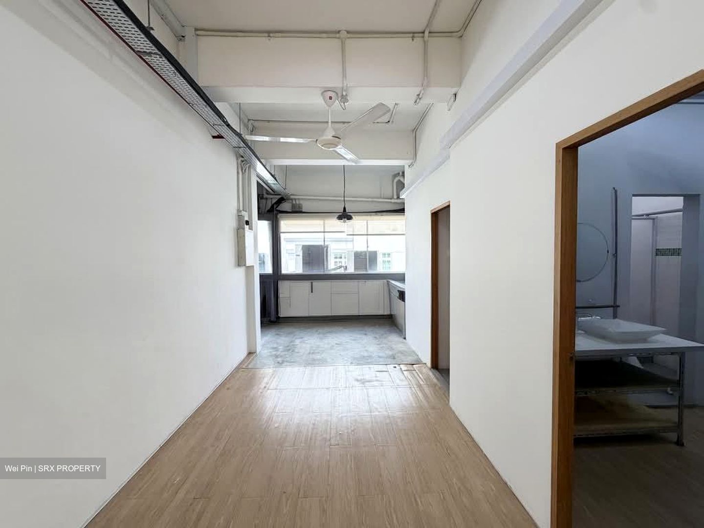 Rehau Building (D8), Office #595800191